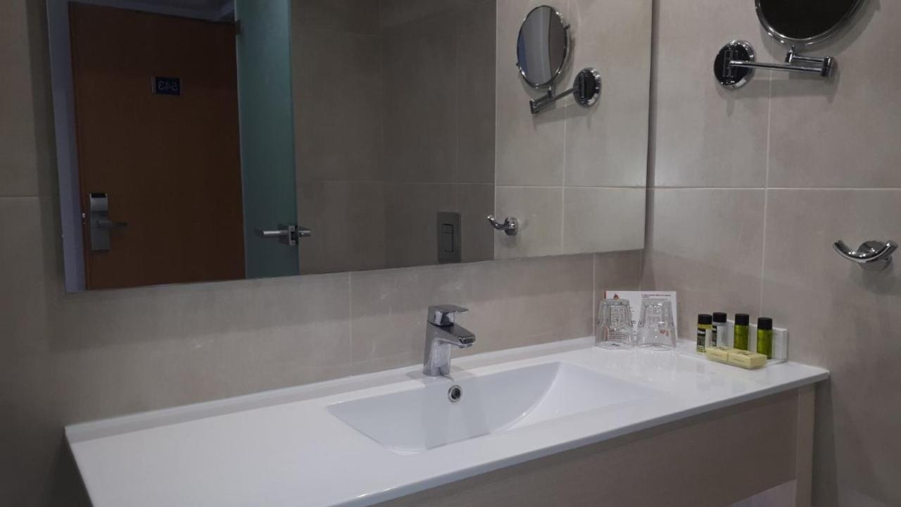 Karousos Beach Rooms Ayia Napa Eksteriør billede